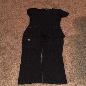 Wonder Wink Scrub Set